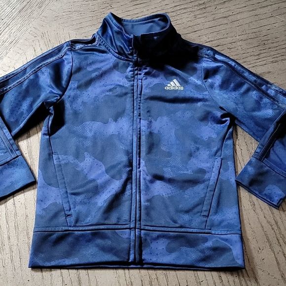 adidas Other - Adidas size 4T boys navy camo zip up jacket 💙🤍